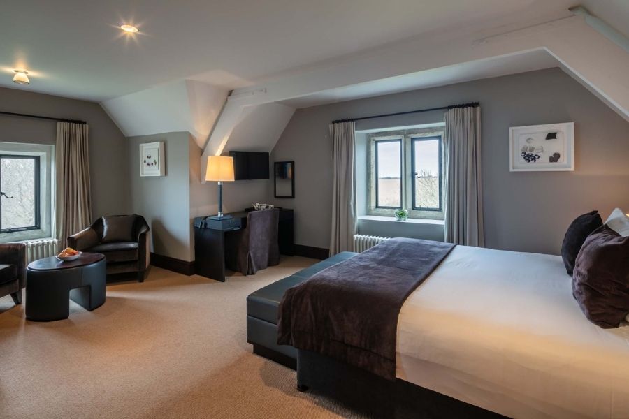 Penrhiw Priory Ravens Bedroom